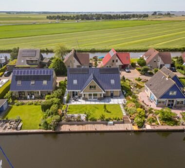 Hoofdafbeelding It Far 25