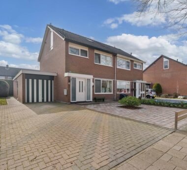 Hoofdafbeelding Kerkstraat 48